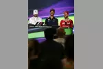 Foto zur News: Lewis Hamilton (Mercedes), Daniel Ricciardo (Red Bull) und Sebastian Vettel (Ferrari)