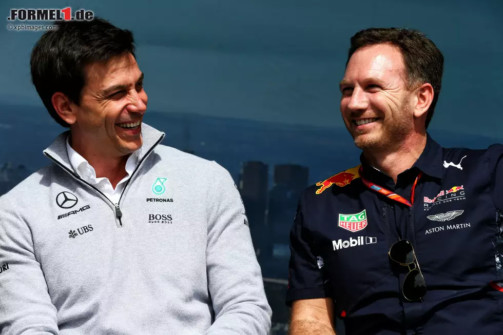 Foto zur News: Toto Wolff und Christian Horner