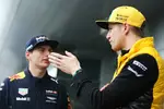 Foto zur News: Nico Hülkenberg (Renault) und Max Verstappen (Red Bull)