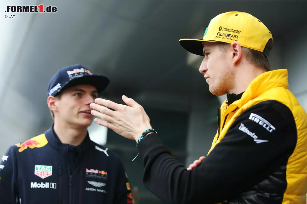 Foto zur News: Nico Hülkenberg (Renault) und Max Verstappen (Red Bull)