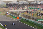 Foto zur News: Antonio Giovinazzi (Sauber) und Jolyon Palmer (Renault)