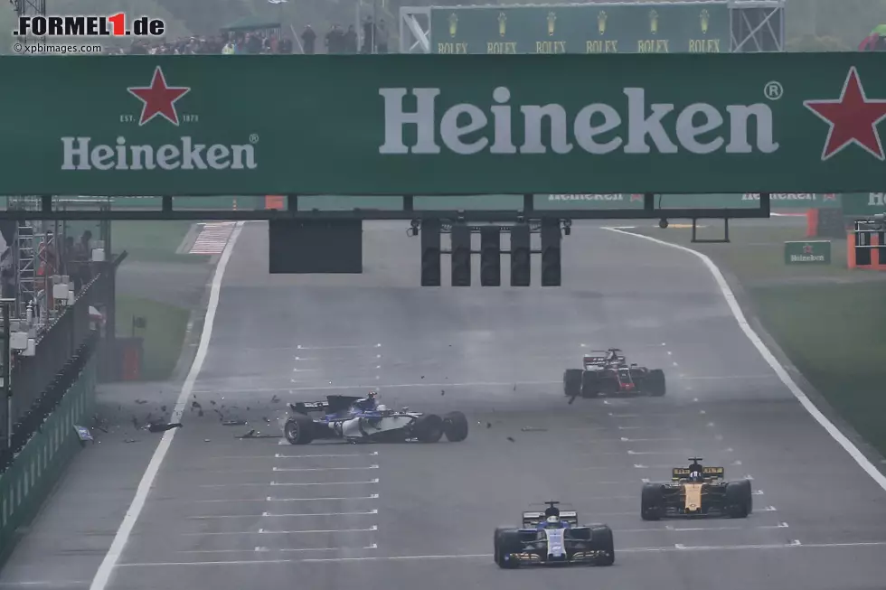 Foto zur News: Antonio Giovinazzi (Sauber)