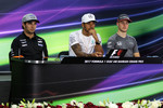 Foto zur News: Sergio Perez (Force India), Lewis Hamilton (Mercedes) und Stoffel Vandoorne (McLaren)