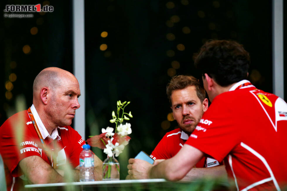 Foto zur News: Sebastian Vettel (Ferrari) und Jock Clear
