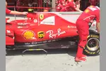 Foto zur News: Ferrari SF70H: In Bahrain gibt es Gerüchte über einen flexiblen Unterboden