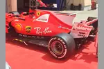 Foto zur News: Ferrari SF70H: In Bahrain gibt es Gerüchte über einen flexiblen Unterboden