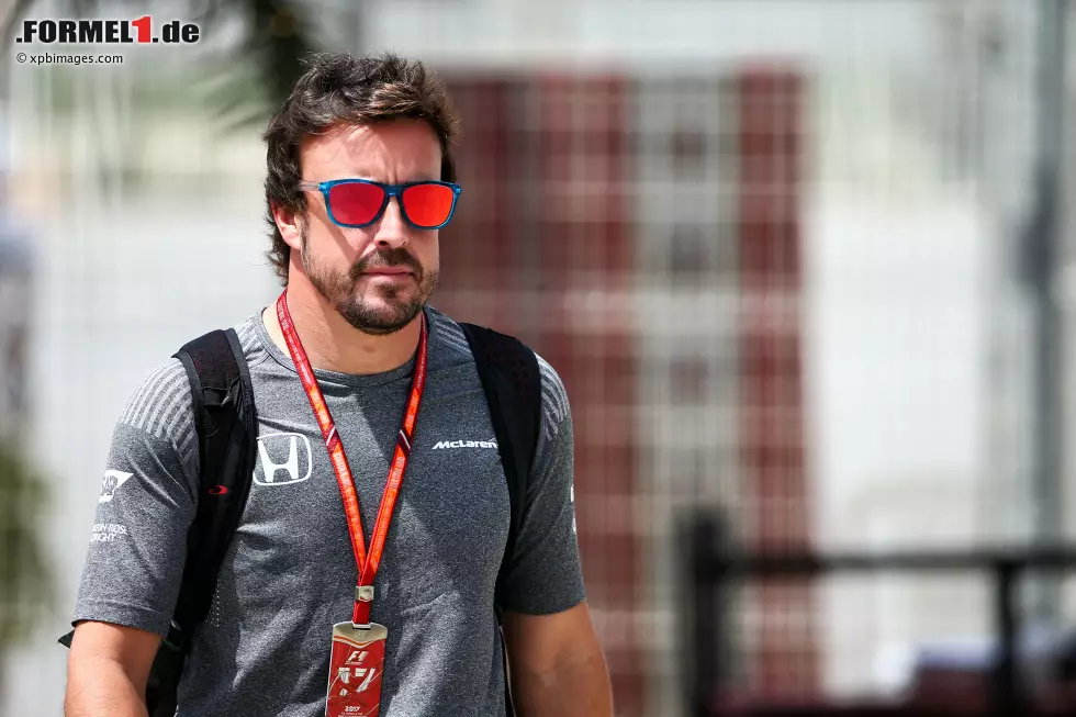 Foto zur News: Fernando Alonso (McLaren)