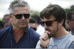 Foto zur News: Gil de Ferran und Fernando Alonso (McLaren)
