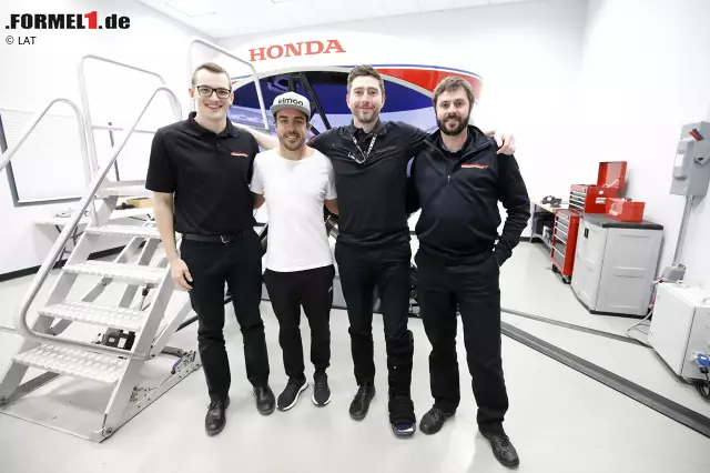 Foto zur News: Fernando Alonso (McLaren)