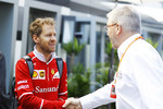 Foto zur News: Sebastian Vettel (Ferrari) und Ross Brawn
