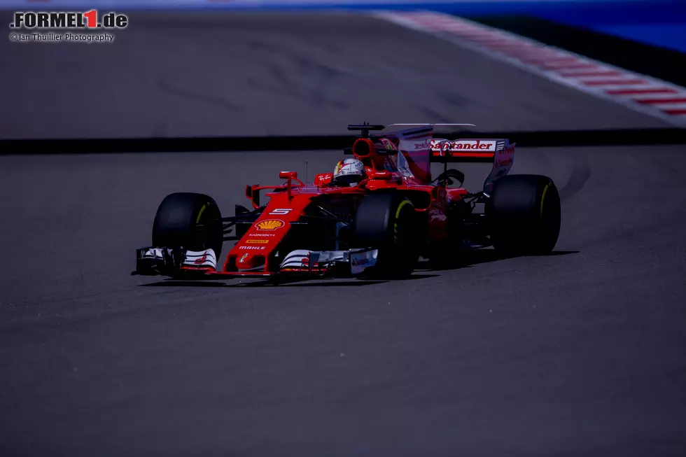 Foto zur News: Sebastian Vettel (Ferrari)