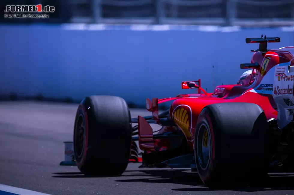 Foto zur News: Sebastian Vettel (Ferrari)