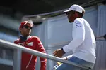 Foto zur News: Lewis Hamilton (Mercedes) und Sebastian Vettel (Ferrari)