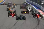 Gallerie: Valtteri Bottas (Mercedes), Sebastian Vettel (Ferrari), Kimi Räikkönen (Ferrari) und Lewis Hamilton (Mercedes)