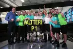 Foto zur News: Valtteri Bottas (Mercedes) und Toto Wolff