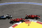 Gallerie: Sebastian Vettel (Ferrari), Kimi Räikkönen (Ferrari) und Lewis Hamilton (Mercedes)