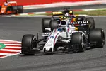 Foto zur News: Lance Stroll (Williams) und Nico Hülkenberg (Renault)