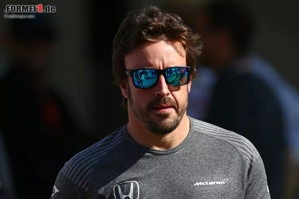 Foto zur News: Fernando Alonso (McLaren)