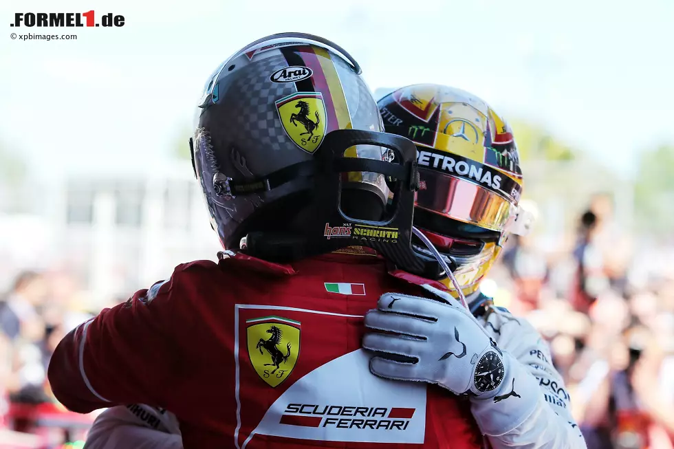 Foto zur News: Lewis Hamilton (Mercedes) und Sebastian Vettel (Ferrari)