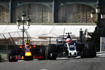 Gallerie: Kevin Magnussen (Haas) und Max Verstappen (Red Bull)