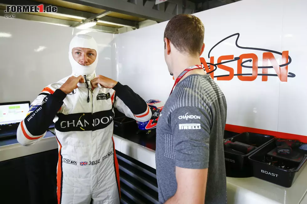 Foto zur News: Jenson Button (McLaren)