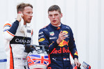 Foto zur News: Jenson Button (McLaren) und Max Verstappen (Red Bull)