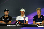 Foto zur News: Sergio Perez (Force India), Lance Stroll (Williams) und Marcus Ericsson (Sauber)