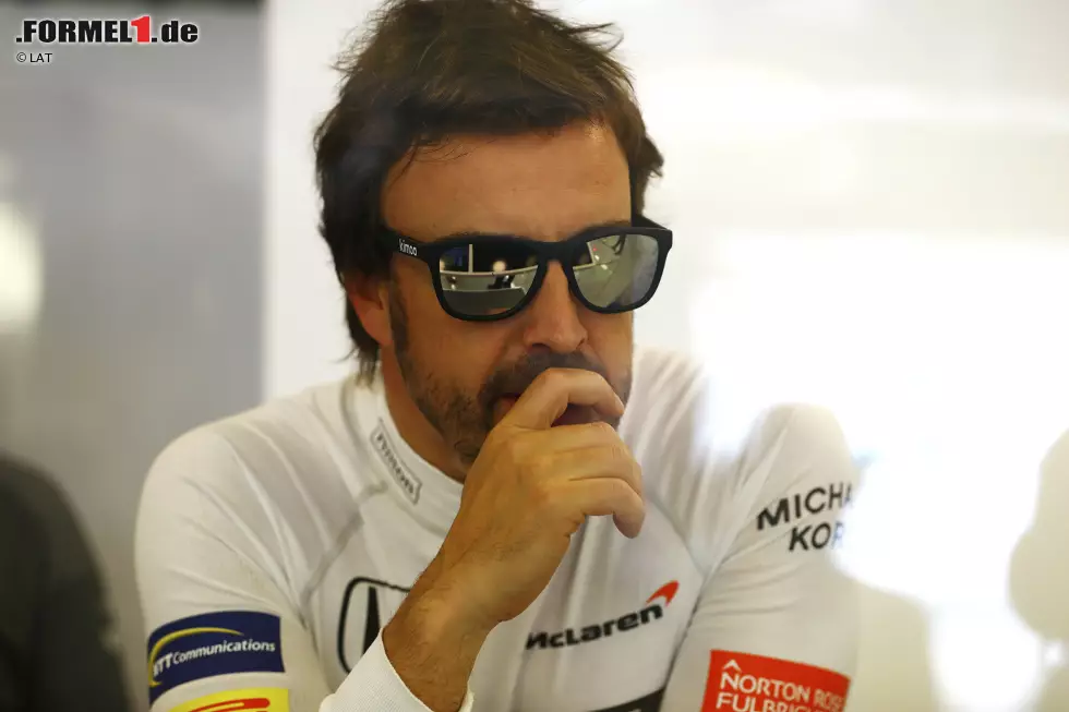 Foto zur News: Fernando Alonso (McLaren)