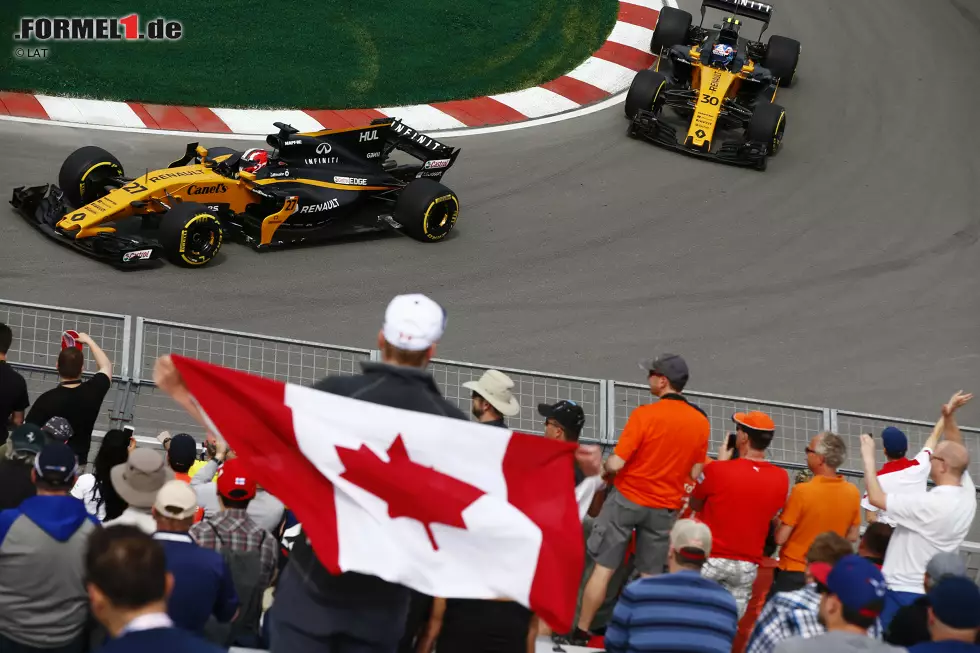 Foto zur News: Nico Hülkenberg (Renault) und Jolyon Palmer (Renault)