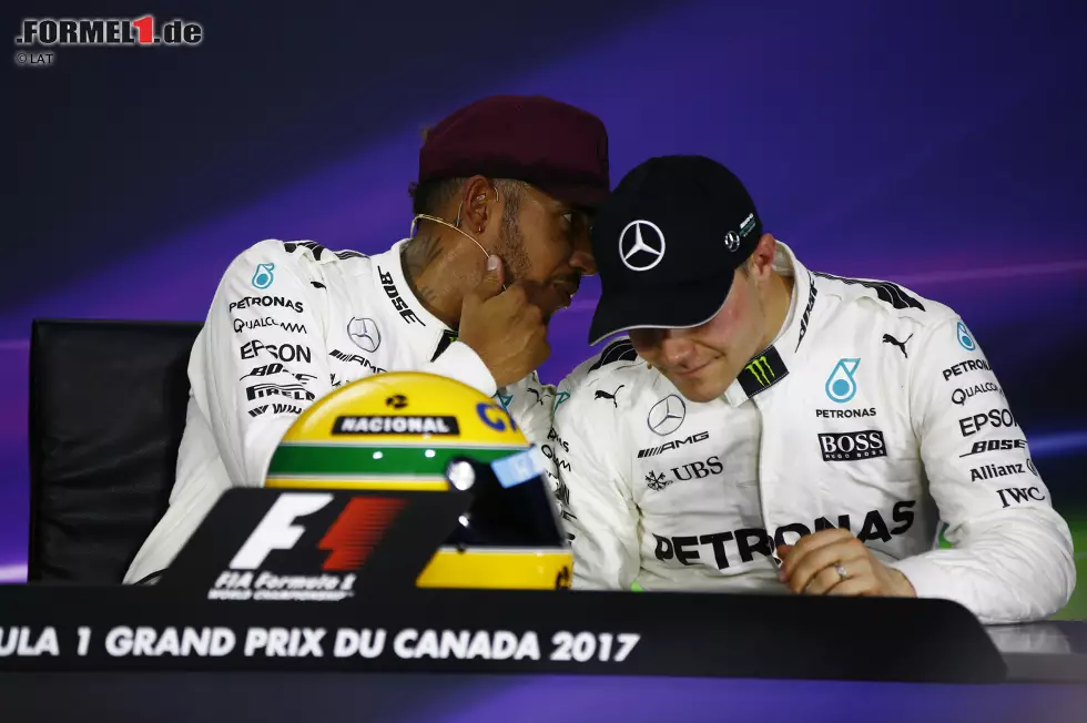 Foto zur News: Lewis Hamilton (Mercedes) und Valtteri Bottas (Mercedes)