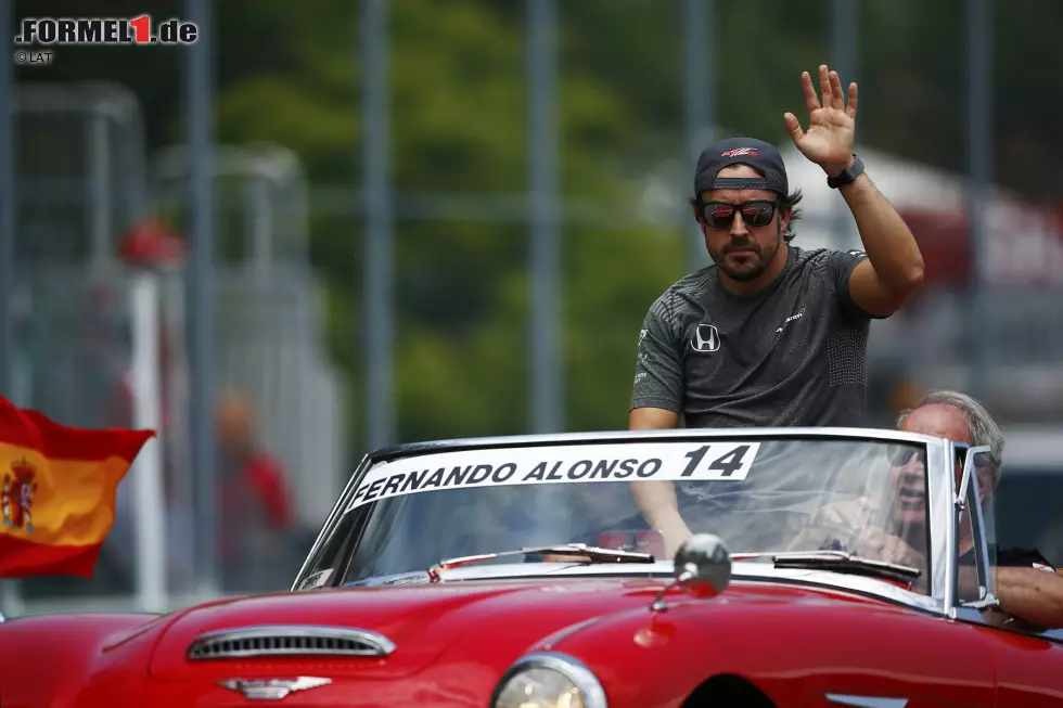 Foto zur News: Fernando Alonso (McLaren)