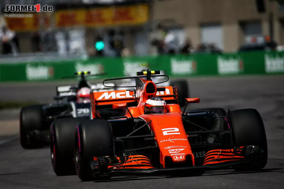 Foto zur News: Stoffel Vandoorne (McLaren)