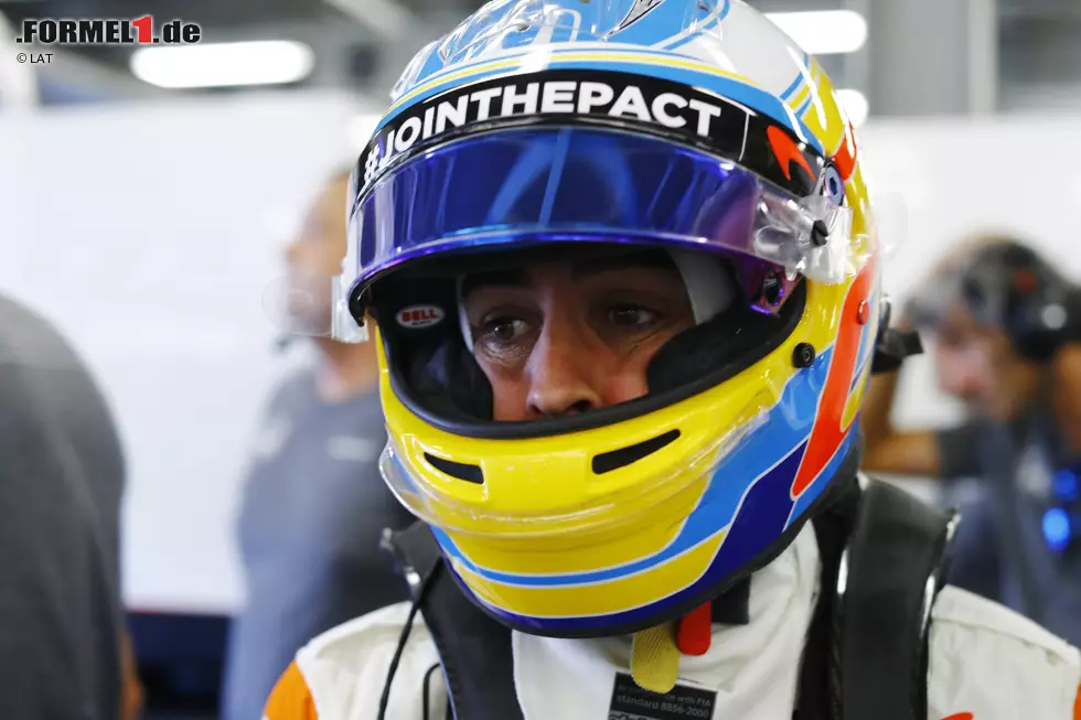 Foto zur News: Fernando Alonso (McLaren)