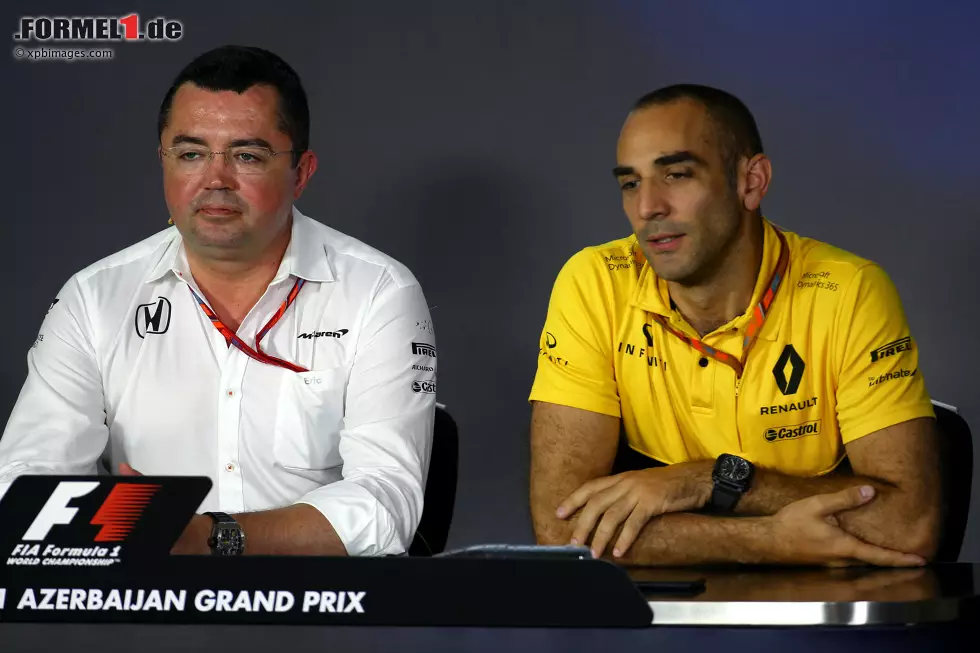 Foto zur News: Eric Boullier und Cyril Abiteboul