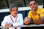 Foto zur News: Alain Prost und Cyril Abiteboul