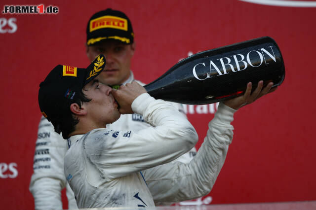 Foto zur News: Formel-1-Live-Ticker: Weltmeisterliche Ehre für Alex Albon