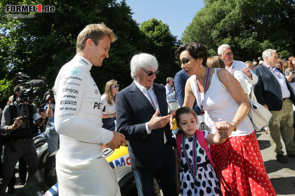 Foto zur News: Nico Rosberg und Bernie Ecclestone
