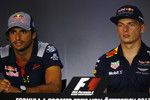 Foto zur News: Carlos Sainz (Toro Rosso) und Max Verstappen (Red Bull)
