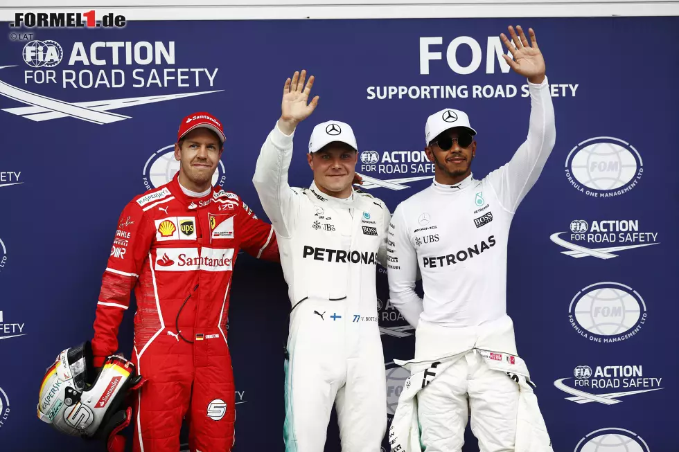 Foto zur News: Valtteri Bottas (Mercedes), Sebastian Vettel (Ferrari) und Lewis Hamilton (Mercedes)