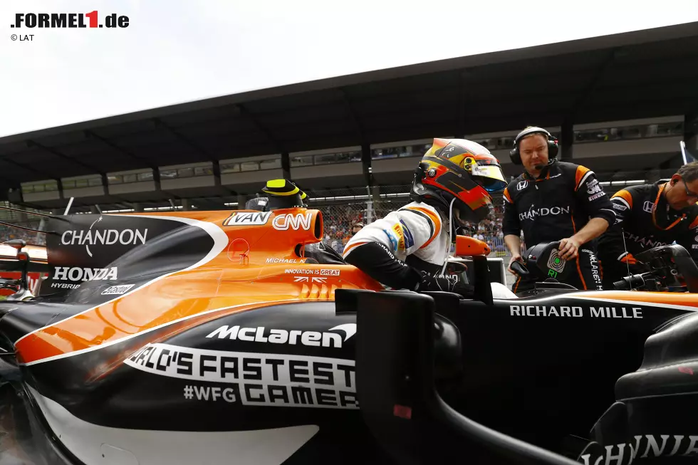 Foto zur News: Stoffel Vandoorne (McLaren)