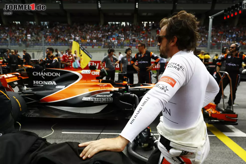 Foto zur News: Fernando Alonso (McLaren)