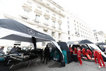 Foto zur News: Mercedes und Ferrari