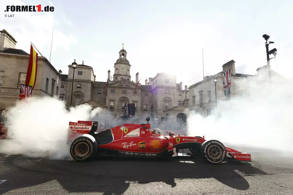 Foto zur News: Sebastian Vettel (Ferrari)