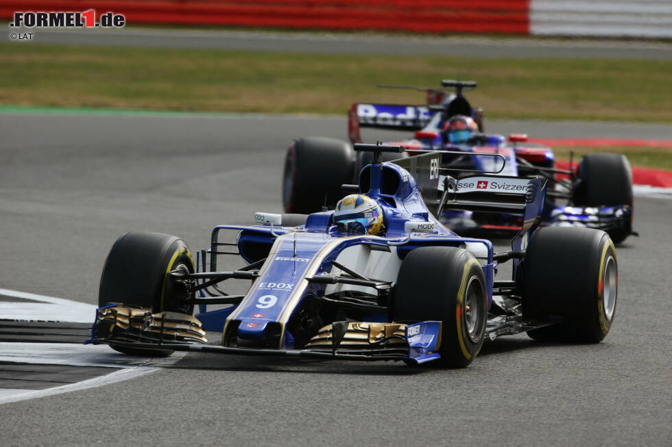 Foto zur News: Marcus Ericsson (Sauber) und Daniil Kwjat (Toro Rosso)