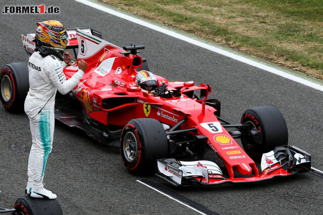 Foto zur News: Hamilton jubelt, Vettel leckt seine Wunden. Jetzt durch die Bilder der möglichen WM-Trendwende in Silverstone klicken!
