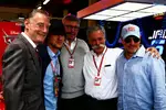 Foto zur News: Ross Brawn und Chase Carey