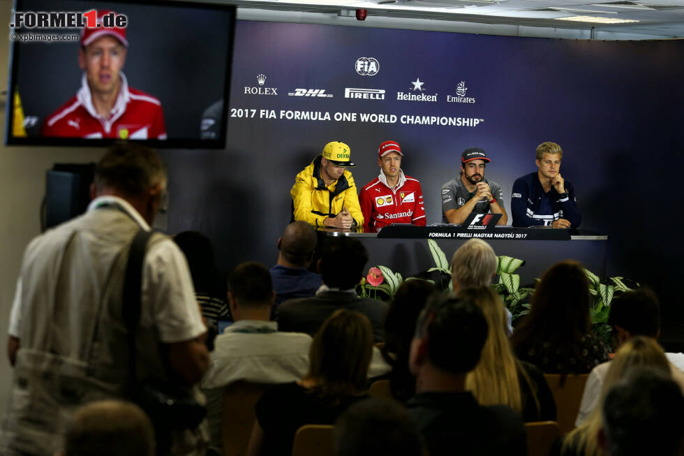 Foto zur News: Nico Hülkenberg (Renault), Sebastian Vettel (Ferrari), Fernando Alonso (McLaren) und Marcus Ericsson (Sauber)