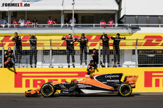 Foto zur News: Formel-1-Live-Ticker: Alonso mit Pokal in Le Castellet?