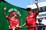 Foto zur News: Sebastian Vettel (Ferrari) und Kimi Räikkönen (Ferrari)