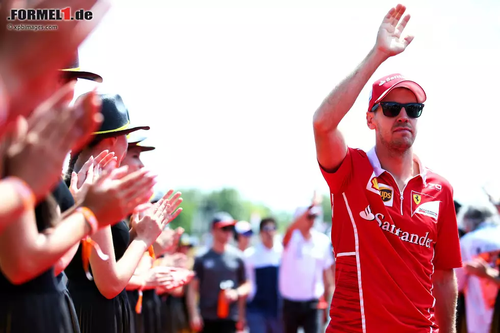 Foto zur News: Sebastian Vettel (Ferrari)